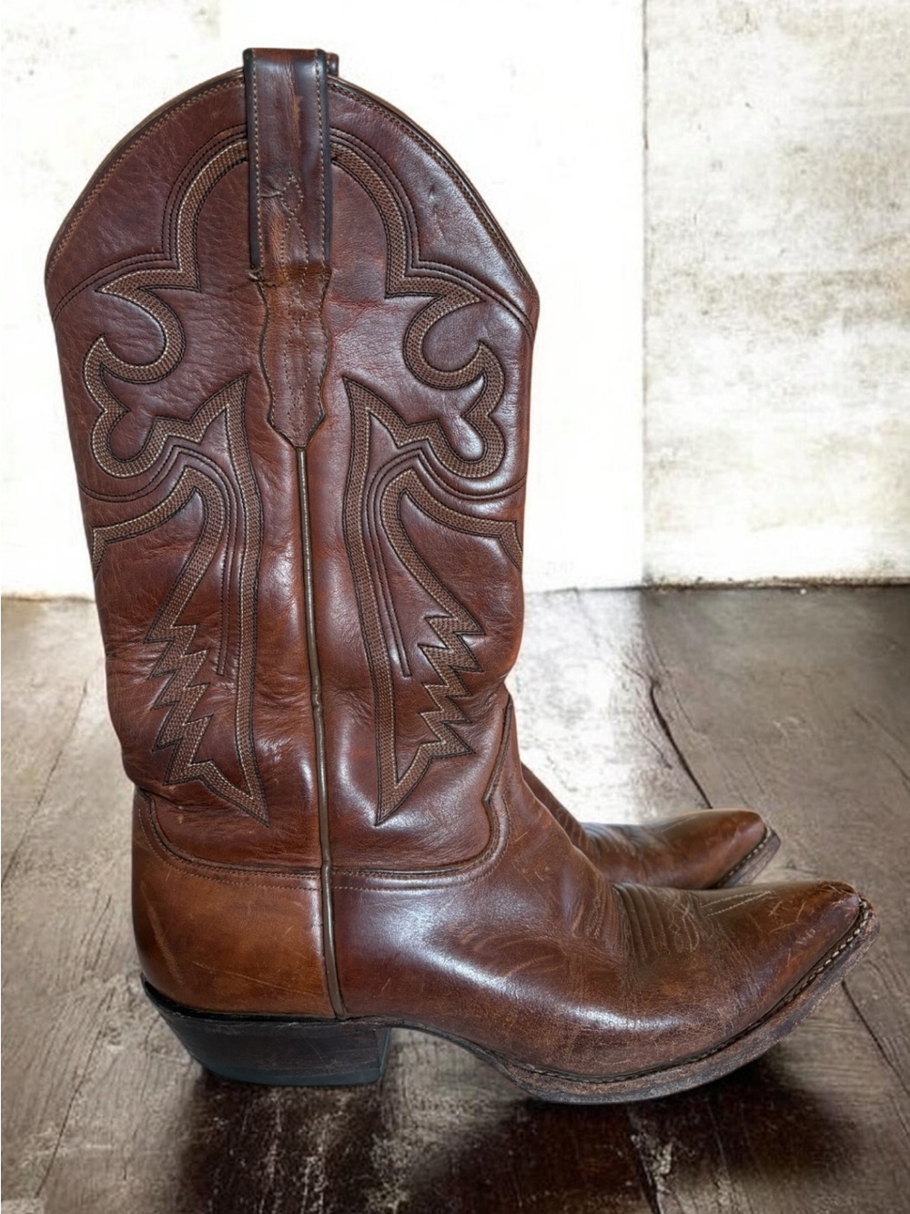 Sterling Women’s Rich Brown Leather Cowboy Boots Like New Size 7.5